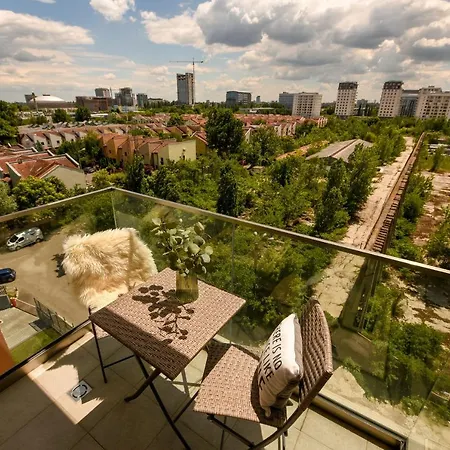Colorful Fusion - Modern Apt At Romexpo Bukarest