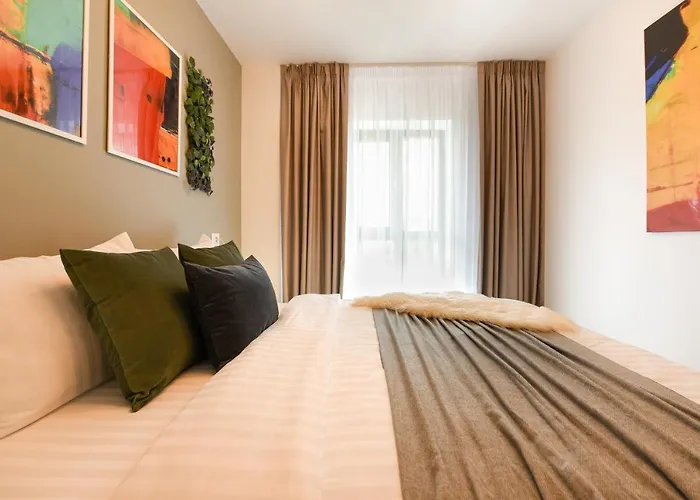 Apartament Colorful Fusion - Modern 1br Near Romexpo Center