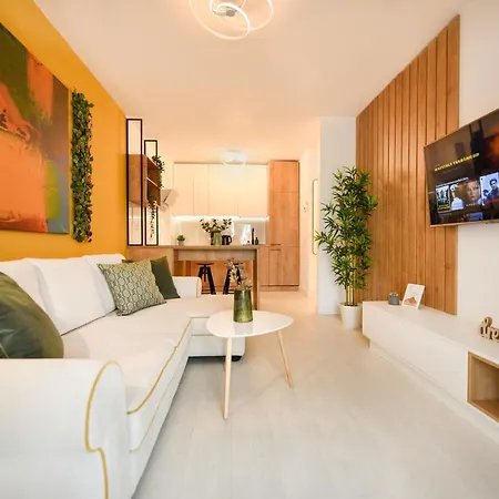 Colorful Fusion - Modern 1br Near Romexpo Center * Bükreş